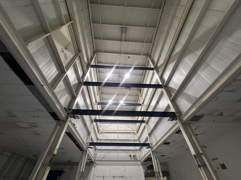 505 Blue Ball Rd, Elkton, MD for lease - Interior Photo - Image 3 of 8