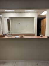 9301 Golf Rd, Des Plaines, IL à louer Photo intérieure- Image 2 de 5