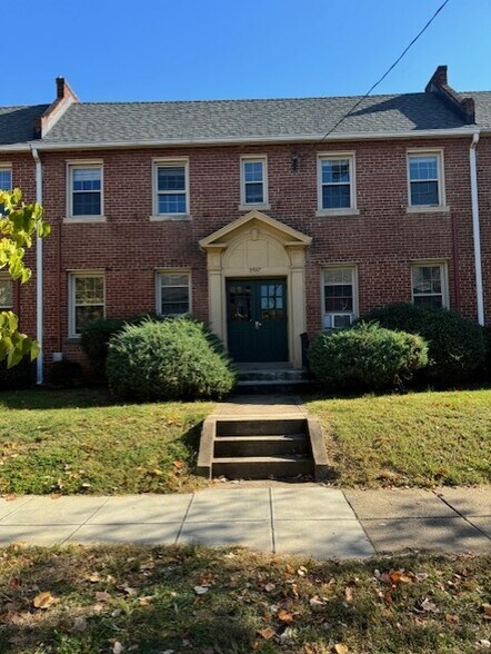 Brookland Portcolio portefeuille de 5 propriétés à vendre sur LoopNet.ca - Photo du bâtiment - Image 3 de 15