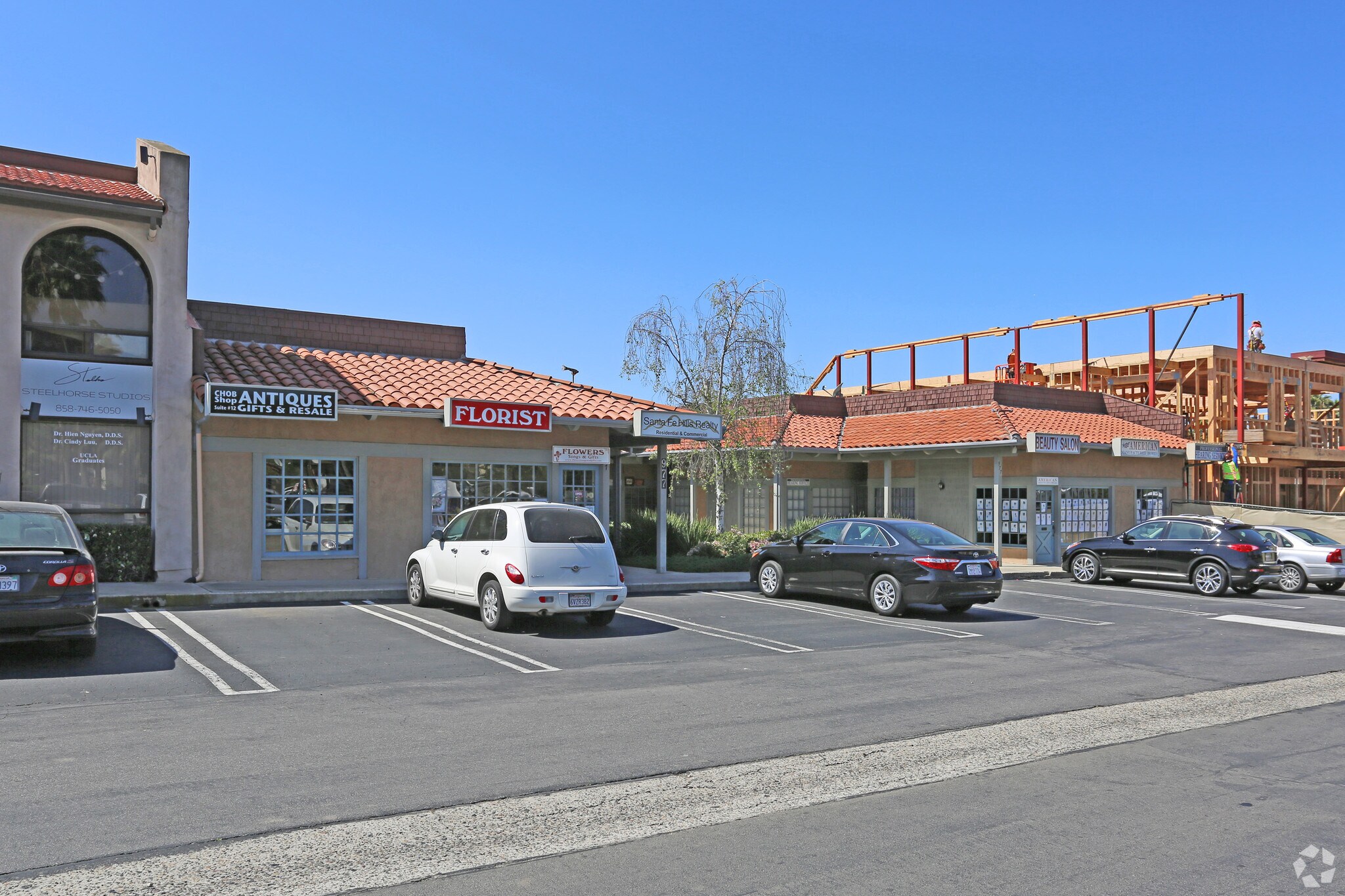 977 S Santa Fe Ave, Vista, CA à vendre Photo du bâtiment- Image 1 de 1