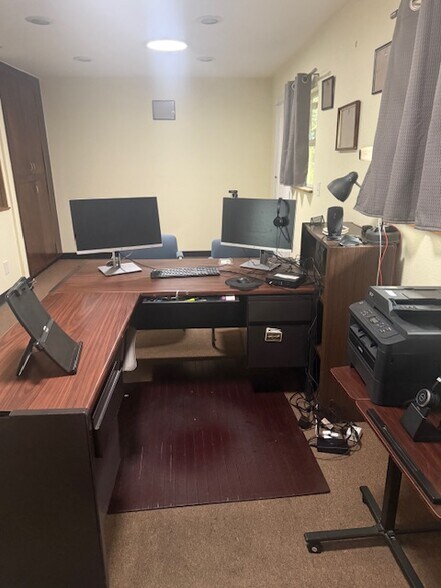 8329 Fair Oaks Blvd, Carmichael, CA à louer - Photo intérieure - Image 2 de 10