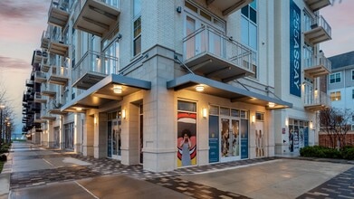 255 Assay St, Houston, TX à louer Photo du bâtiment- Image 1 de 2