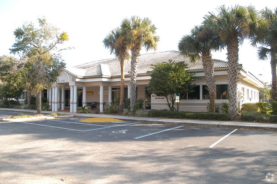 595 Oak Commons Blvd, Kissimmee, FL for lease - Lobby - Image 2 of 3