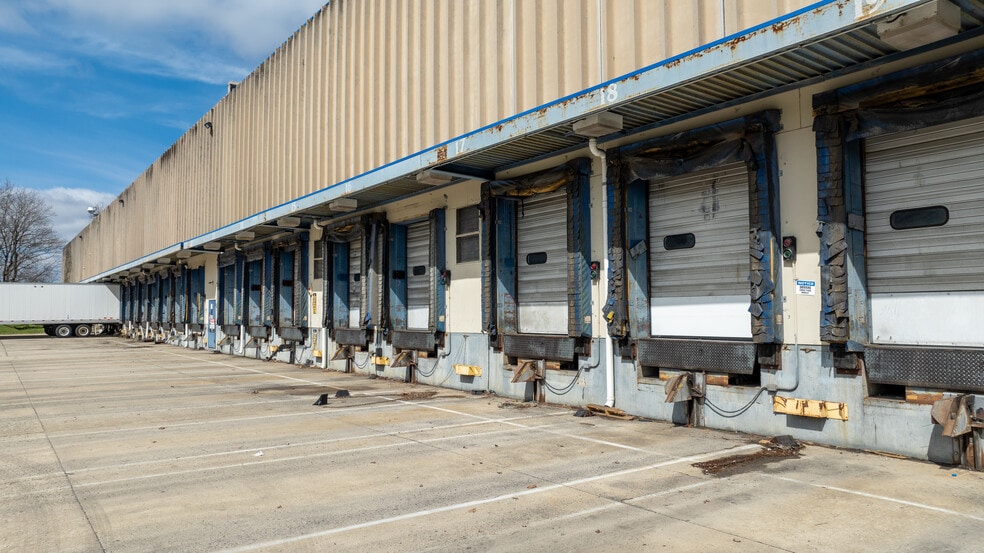 555 Rt 57 W, Port Murray, NJ for lease - Building Photo - Image 3 of 12