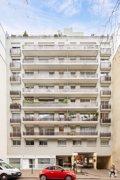 Bureau dans Paris à vendre - Photo principale - Image 1 de 2