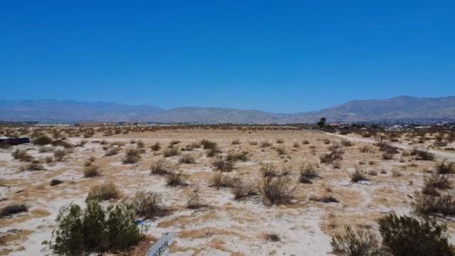 Dillon Road, Desert Hot Springs, CA à vendre - Vidéo sur l’inscription commerciale - Image 2 de 18