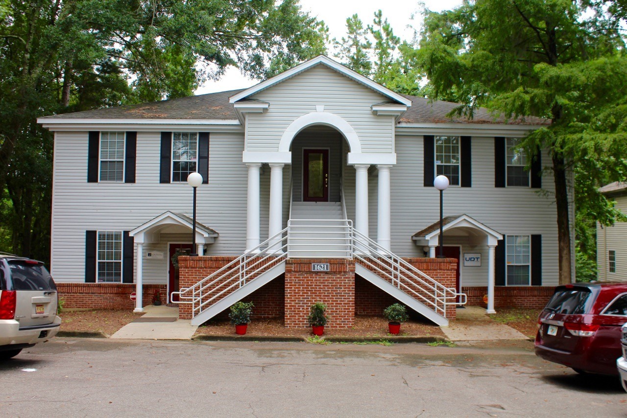 1621 Metropolitan Blvd, Tallahassee, FL for lease Primary Photo- Image 1 of 2