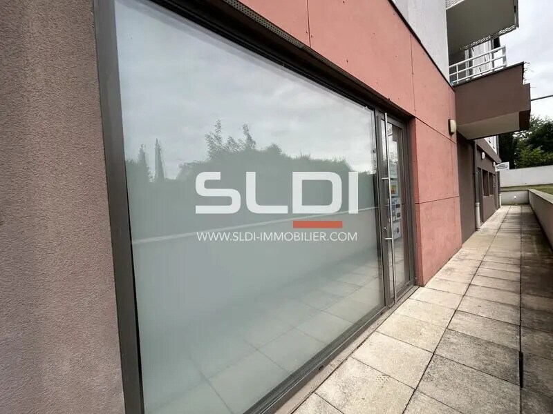 Retail in Jassans-Riottier for lease Building Photo- Image 1 of 9