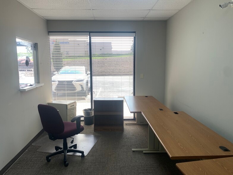 112 W Athens Pky, Athens, GA for lease - Building Photo - Image 2 of 14