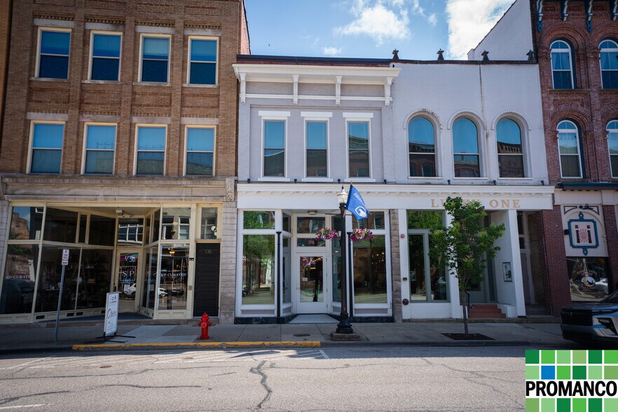 174 Front St, Marietta, OH à louer - Photo du bâtiment - Image 3 de 7