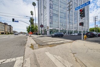 8155 Van Nuys Blvd, Van Nuys, CA à louer Photo intérieure- Image 2 de 8