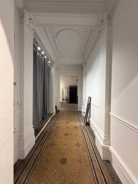 Commerce de détail dans Boulogne-Billancourt à louer - Photo intérieure - Image 3 de 3