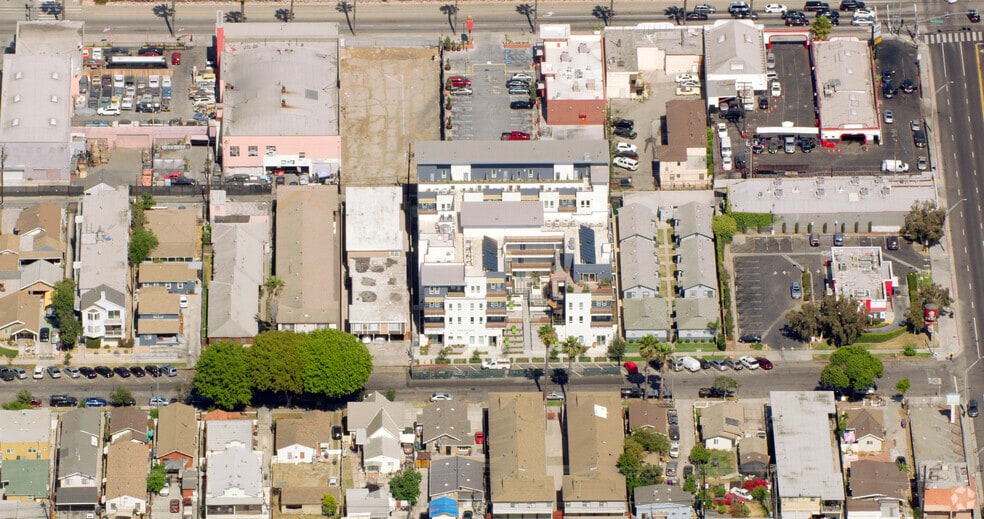 1836-1852 Locust Ave, Long Beach, CA à louer - Aérien - Image 3 de 28