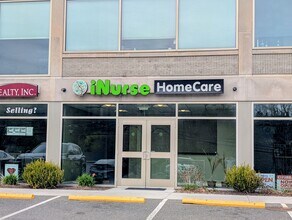 76 Watertown Rd, Thomaston, CT à louer Photo du bâtiment- Image 1 de 5