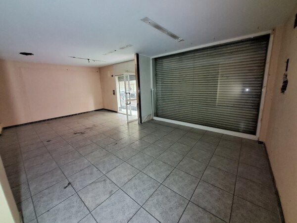Lleida, LER 25001 - Unit 04 - - Interior Photo - Image 2 of 15