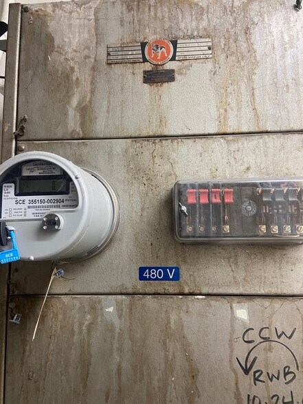 3038 Vail Ave, Commerce, CA à vendre - Photo du bâtiment - Image 2 de 15