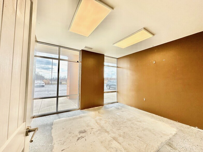 5168-5198 E 81st Ave, Merrillville, IN à louer - Photo intérieure - Image 3 de 9