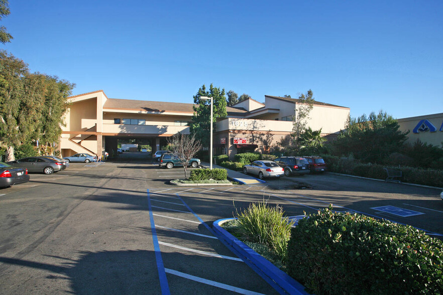 1625 E Main St, El Cajon, CA for lease - Building Photo - Image 1 of 6