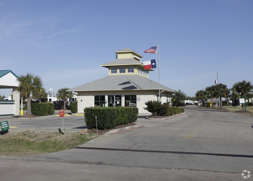217 FM 517 W, Dickinson, TX for sale - Primary Photo - Image 1 of 5
