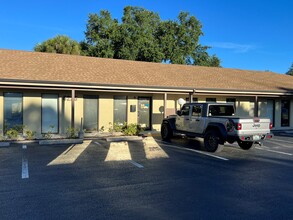 6225 Presidential Ct, Fort Myers, FL for lease Building Photo- Image 1 of 8