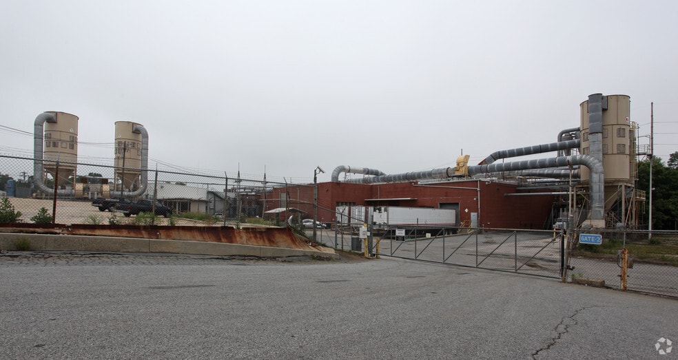 1327 Lincoln Dr, High Point, NC for lease - Building Photo - Image 2 of 9