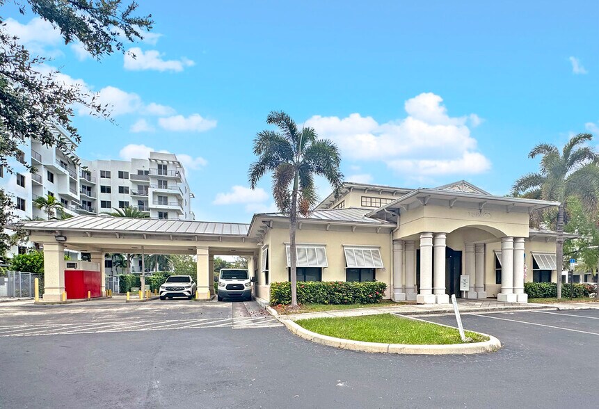 301 N Federal Hwy, Pompano Beach, FL à louer - Photo du bâtiment - Image 3 de 10