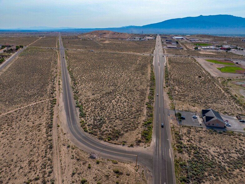 00 Idalia Road NE, Rio Rancho, NM à vendre - Photo du bâtiment - Image 3 de 22
