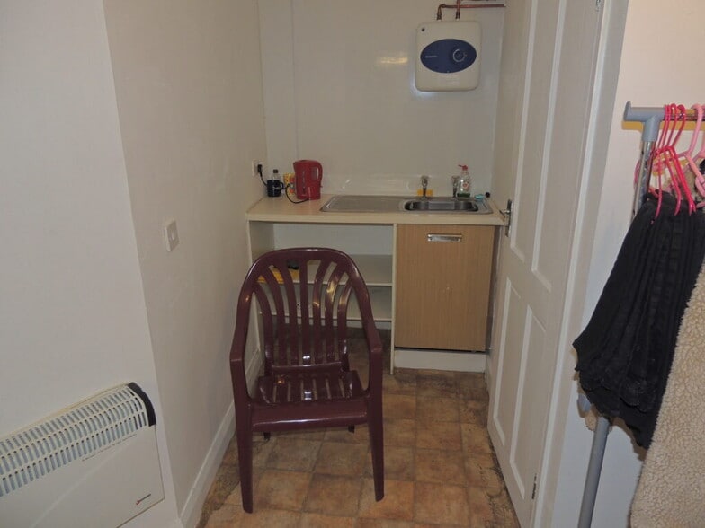 42 a St David St, Brechin for sale - Interior Photo - Image 3 of 6