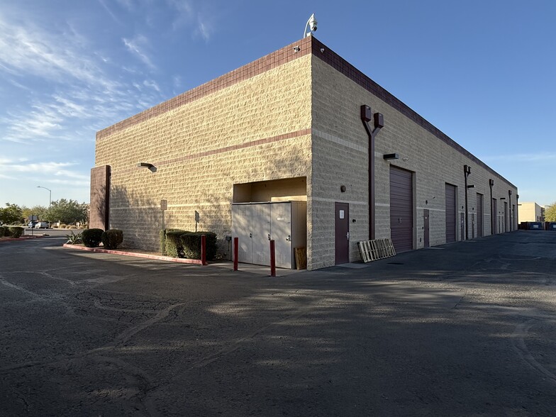 20650 N 29th Pl, Phoenix, AZ for lease - Building Photo - Image 3 of 18