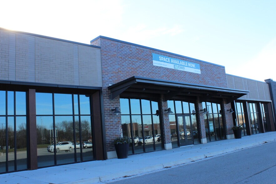 2500 Burton St, Grand Rapids, MI à louer - Photo du bâtiment - Image 3 de 11