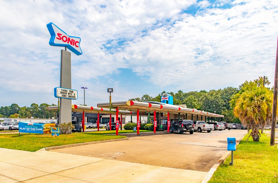 1805 S 1st St, Lufkin, TX à vendre - Photo principale - Image 1 de 3