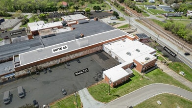 437 Dimmocks Mill Rd, Hillsborough, NC à louer Photo intérieure- Image 1 de 9