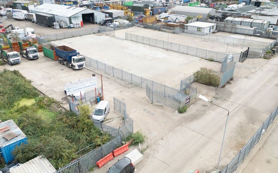 14-16 Maypole Crescent, Darenth Industrial Park, Erith à louer - Photo de construction - Image 2 de 6