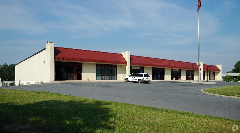 934 Sweeney Dr, Hagerstown, MD for lease - Building Photo - Image 2 of 7