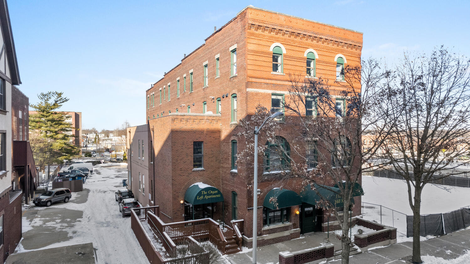 112 W Hill St, Champaign, IL for sale Primary Photo- Image 1 of 57