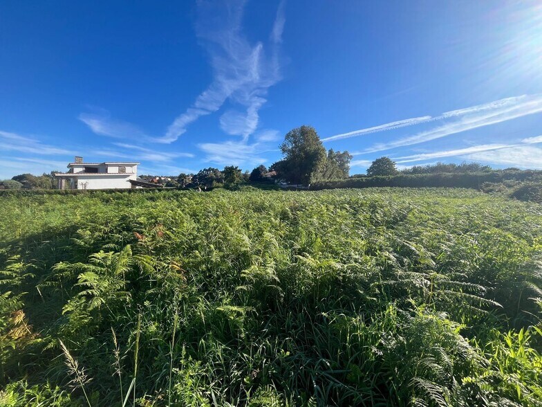 Rúa Fonte Do Campo, 3, Fene, La Coruna for sale - Building Photo - Image 2 of 6