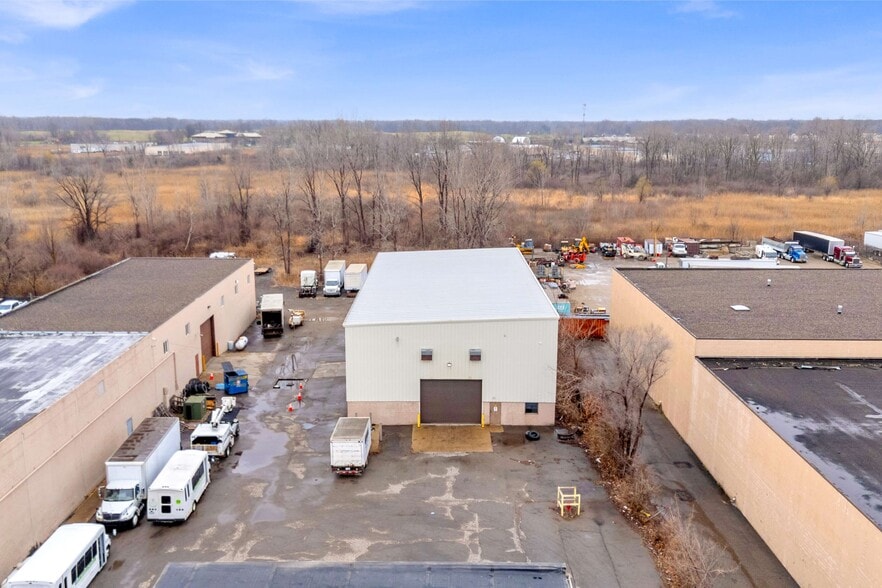 25485 Brest Road, Taylor, MI for sale - Building Photo - Image 2 of 10