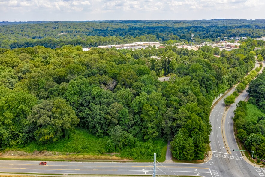 700 Chastain Cor, Marietta, GA for sale - Building Photo - Image 3 of 9