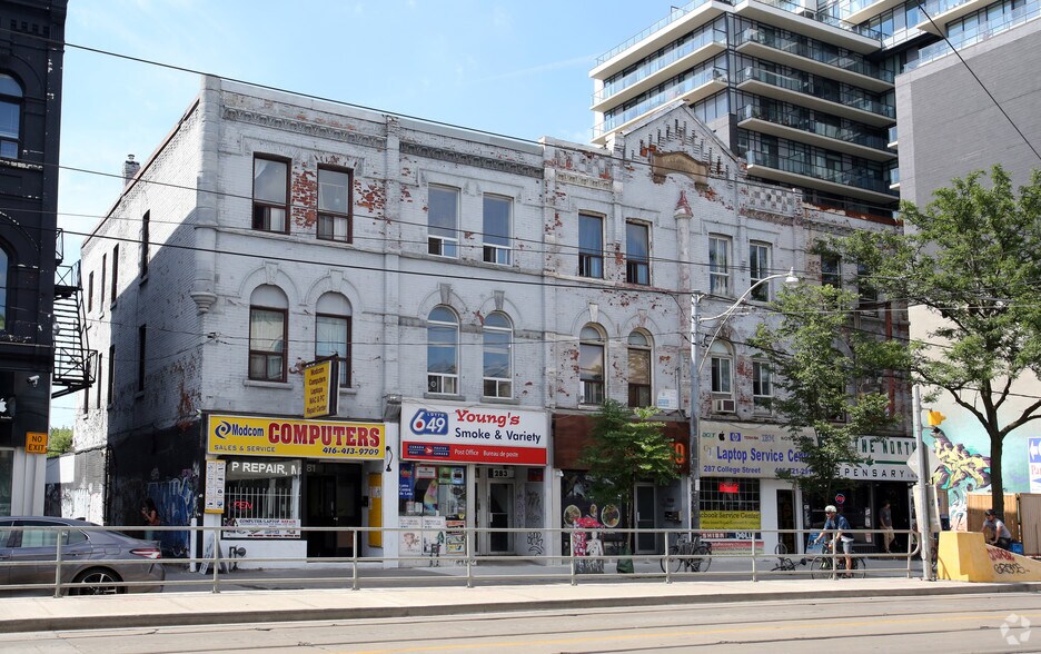 289 College St, Toronto, ON à louer - Photo du bâtiment - Image 2 de 2