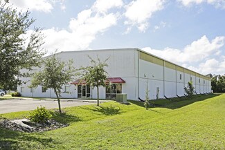Plus de détails pour 7899 Drew Cir, Fort Myers, FL - Industriel à louer