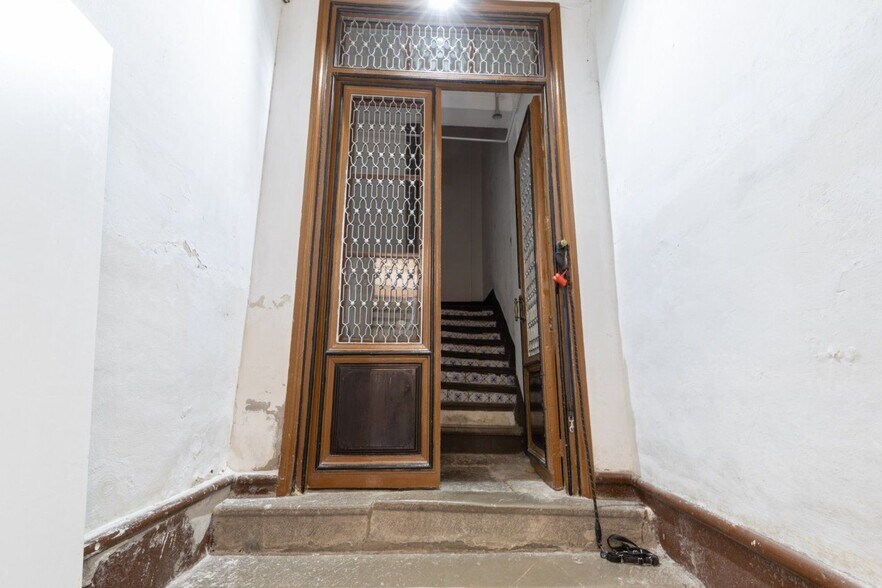 Multifamily in Granada for sale - Building Photo - Image 2 of 50