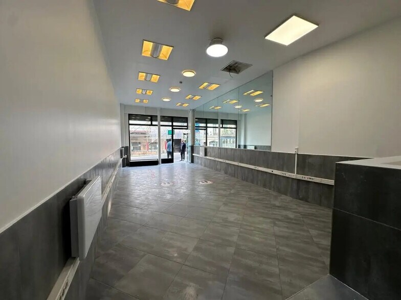 40 Rue Saint-Jacques, Paris à louer - Photo du bâtiment - Image 3 de 15