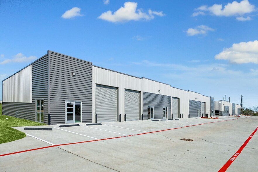 3807 Reese Rd, Rosenberg, TX à louer - Photo du bâtiment - Image 2 de 4