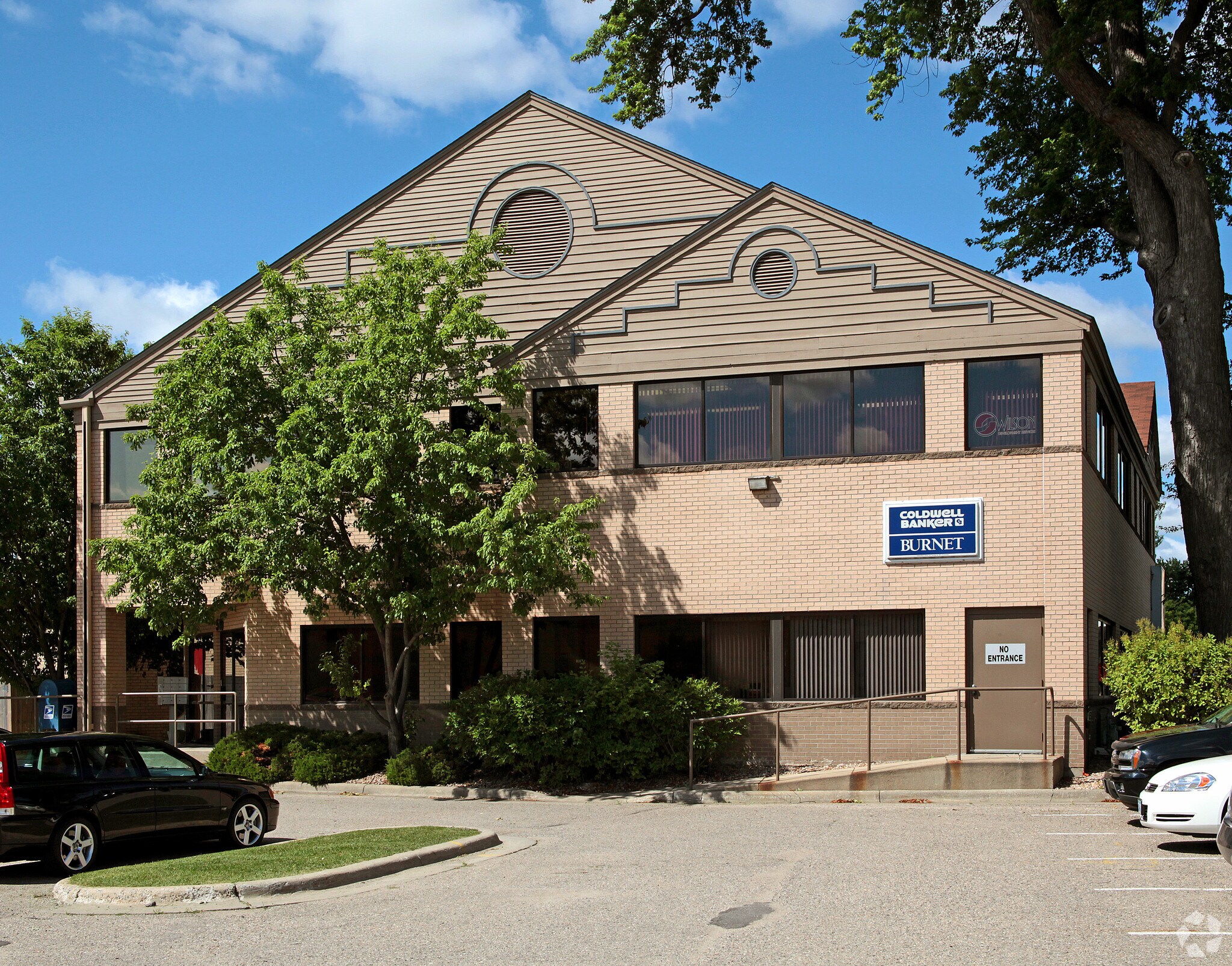 510 N Chestnut St, Chaska, MN for sale Primary Photo- Image 1 of 1