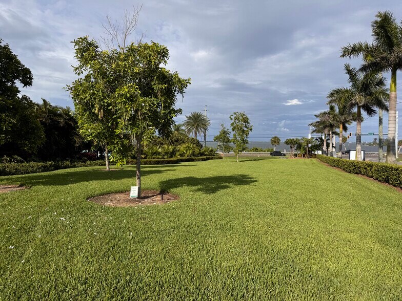 7255 U.S. Rte 1, Grant, FL à vendre - Photo du bâtiment - Image 2 de 10