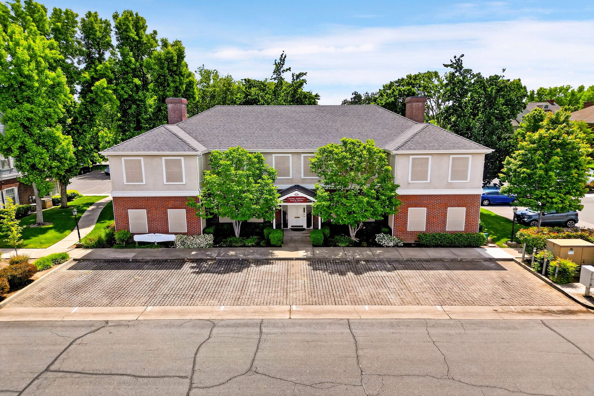 20 Independence Cir, Chico, CA à vendre Photo principale- Image 1 de 9