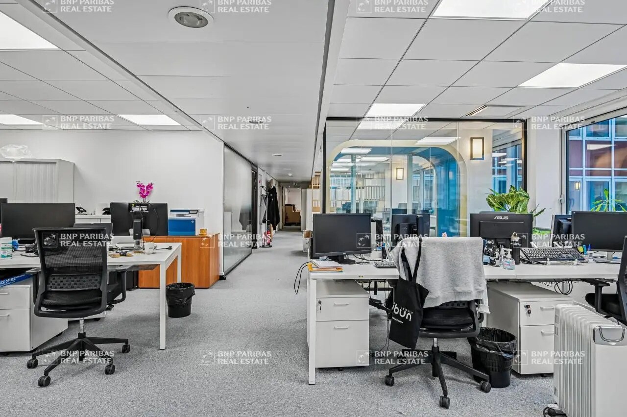 30-32 Boulevard De Vaugirard, Paris for lease Building Photo- Image 1 of 14