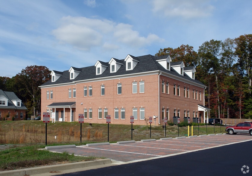 22888 Three Notch Rd, California, MD à vendre - Photo du bâtiment - Image 2 de 12