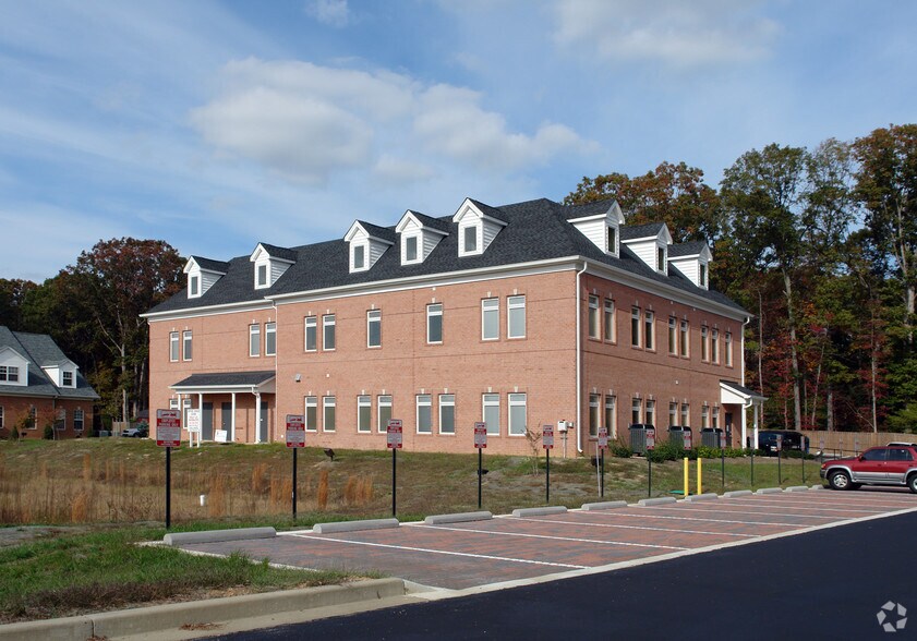 22888 Three Notch Rd, California, MD à vendre - Photo du bâtiment - Image 2 de 12