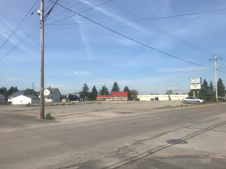 1500 Old Butler Rd, New Castle, PA à vendre - Photo du bâtiment - Image 2 de 8